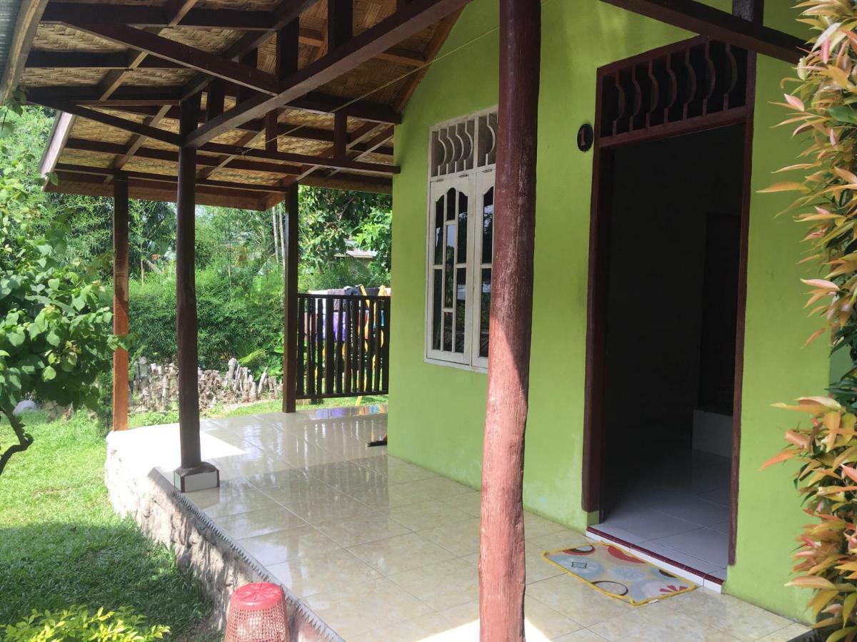 Sahnan Guest House Bukit Lawang Exterior photo